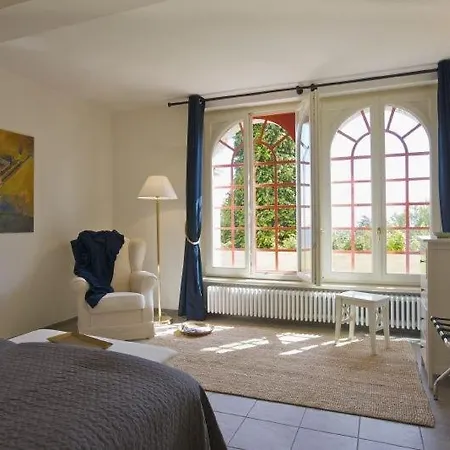 Sleeps 12 Pool Wifi * Premeno